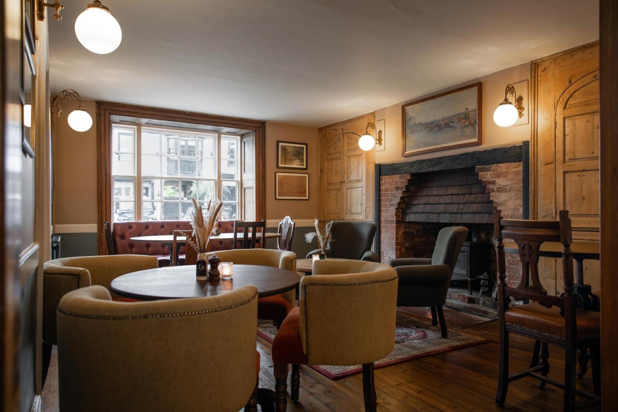 The Lamb Inn Hindon Екстериор снимка